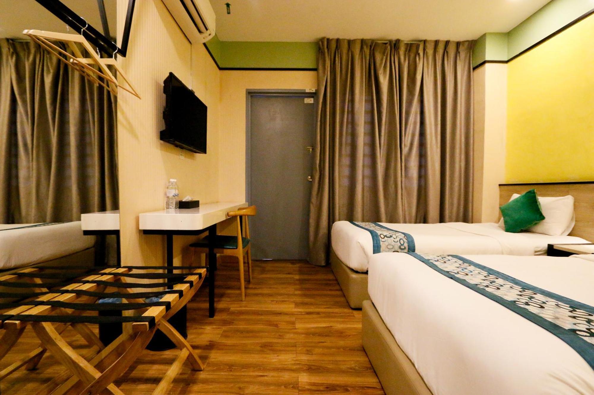 Golden Roof Hotel, Seri Iskandar Eksteriør bilde